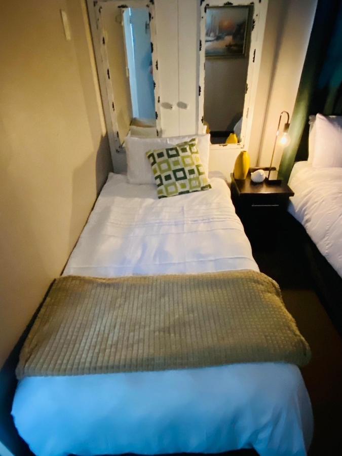 Cottonwood Guesthouse Oasis ブルームフォンテーン エクステリア 写真