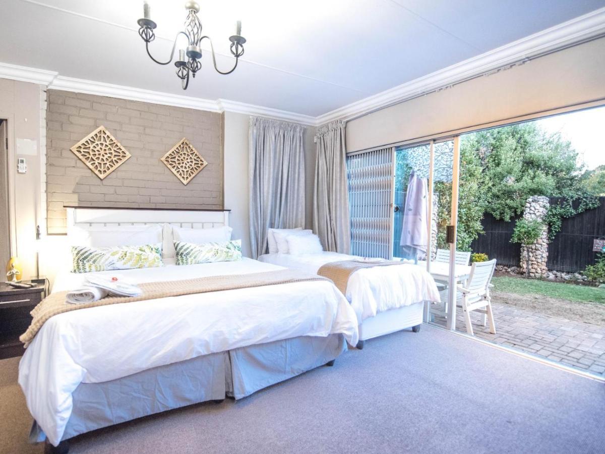 Cottonwood Guesthouse Oasis ブルームフォンテーン エクステリア 写真